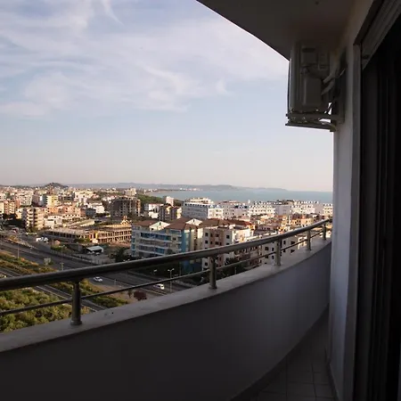 Lulu - Sunset Apartman Golem