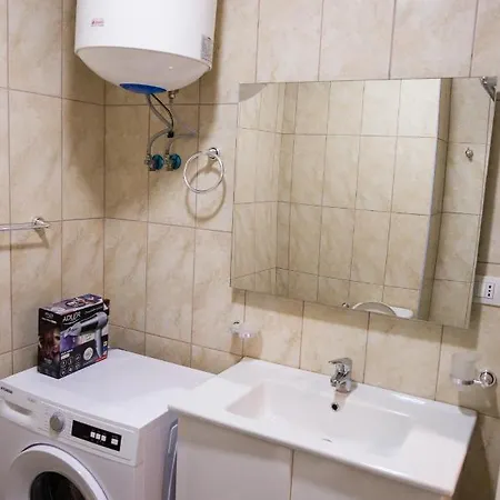 Lulu - Sunset Apartman *