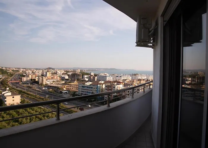 Lulu - Sunset アパート ゴーレム